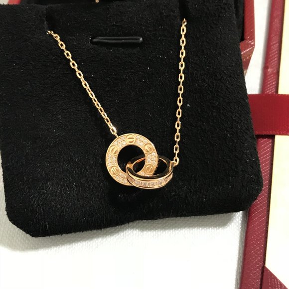 🦄🆕18K rose gold LOVE diamond necklace🦄🆕 - Picture 5 of 6